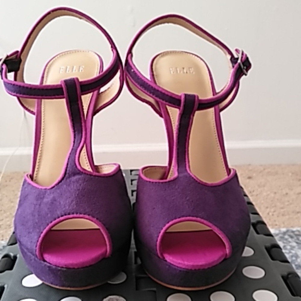 Elle purple suede w/ pink accents open‎ toe heel